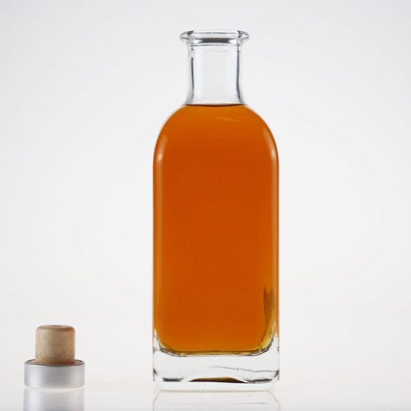 500ml Customized Square Cork Vodka Whiskey Brandy Glass Bottle 580g