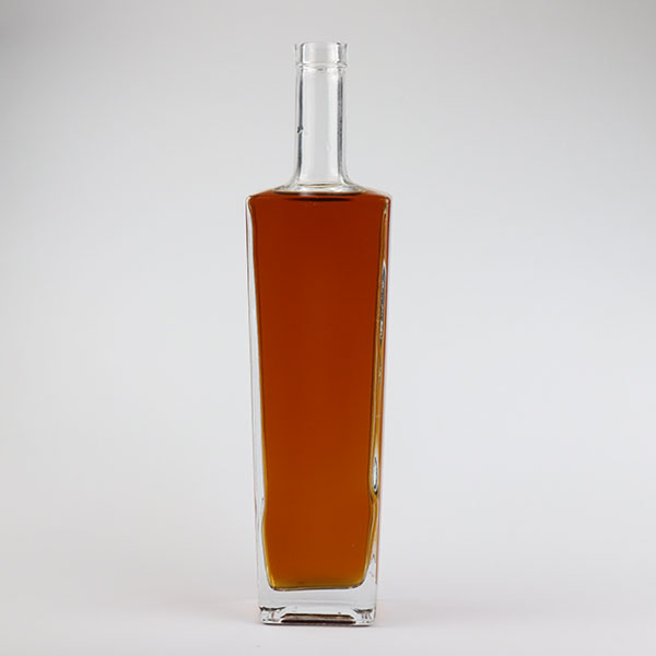 700ml Square Shape Transparent Glass Wine Bottle 850g