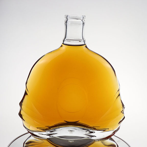 700ml 820g brandy glass bottle with big flat design