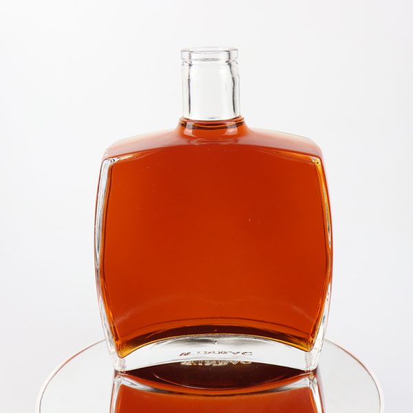 700ml 850g Square Brandy Glass Bottle with cork top