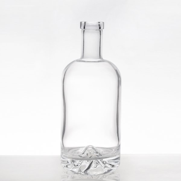 700ml Customized Vodka glass bottle with mountain base