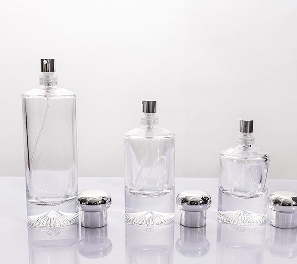 30ml 50ml 100ml Clear Glass Perfume Bottle with Fan-shaped Base